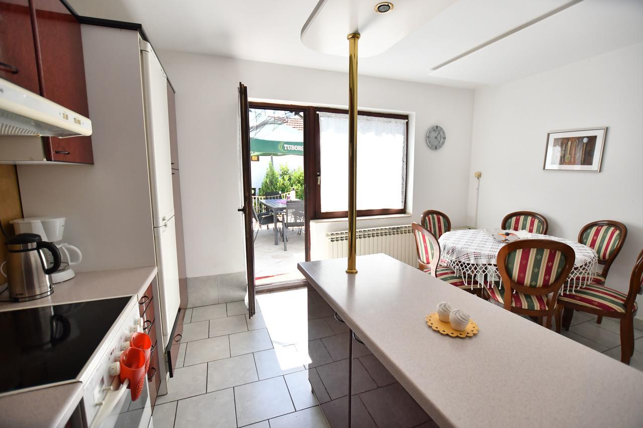 Villa Mina Kladovo, 5-Bedroom Villa With Pool For Up To 12 People Exterior foto